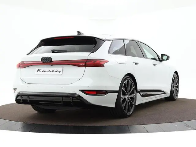 Audi A6 e-tron Avant S edition 83 kWh 286 PK · Tech Pro · 21" LM Velgen · Panorama-glasdak · Privacy...