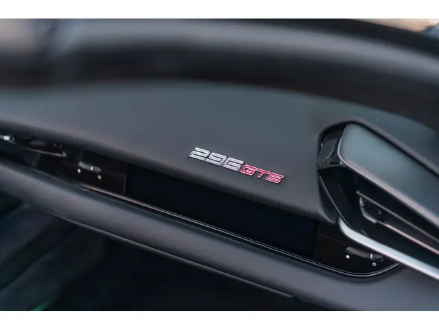 Ferrari 296