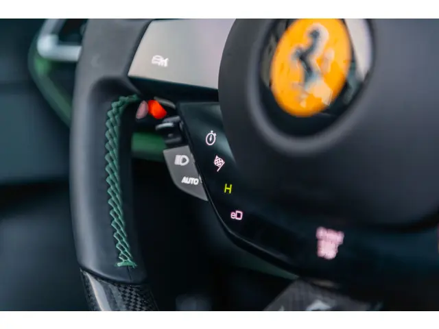 Ferrari 296