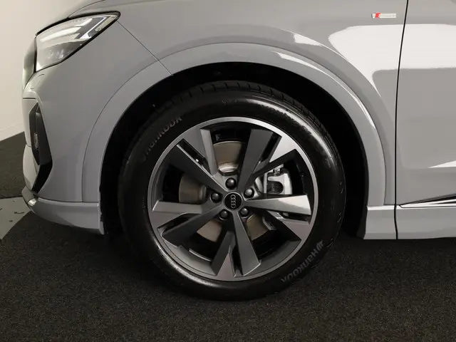 Audi Q4 Sportback e-tron