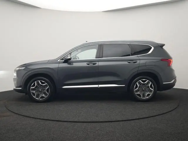 Hyundai Santa Fe 1.6 T-GDI Comfort Smart Sky PHEV 266pk Dealer O.H. | Trekhaak Afn. | Panodak | Adap...