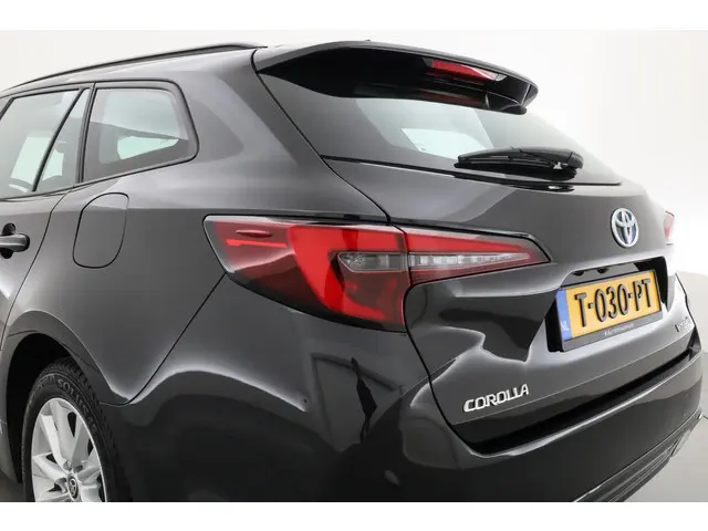 Toyota Corolla Touring Sports