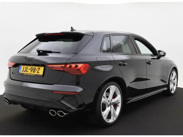 Audi S3 Sportback 2.0 TFSI S3 QUATTRO 310PK S-TRONIC S3-SPORT CAMERA/LEDER/CARPLAY