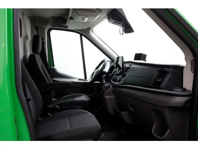 Ford Transit 350 2.0 TDCI 130pk E6 RWD L3H2 Airco/Camera/Trekhaak 2750kg 03-2020