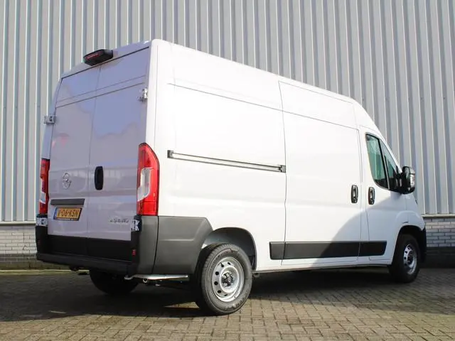 Opel Movano