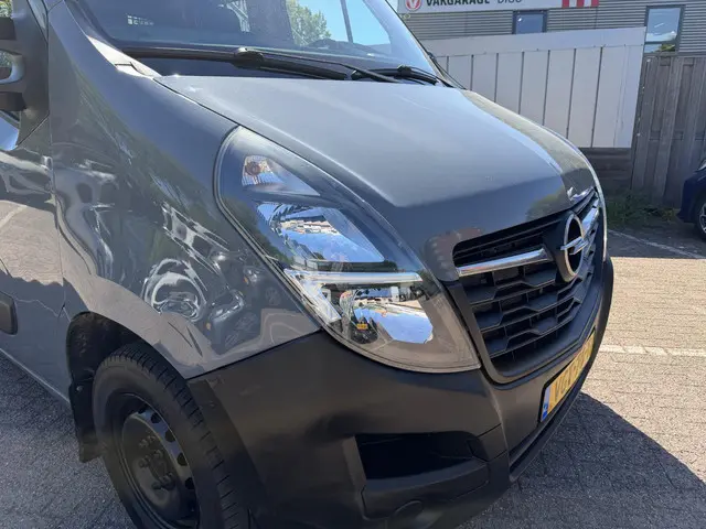 Opel Movano
