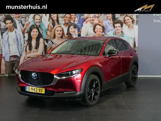 Mazda CX-30 2.0 e-SkyActiv-X M Hybrid Homura - Lage kmstand! - Headup - Stoelverwarming - Adaptive c...