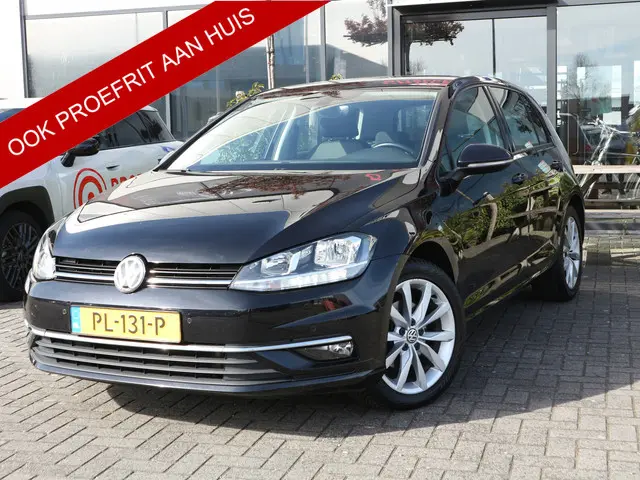 Volkswagen Golf 2.0 TDI Highline VIRTUAL NAVI 115810 KM