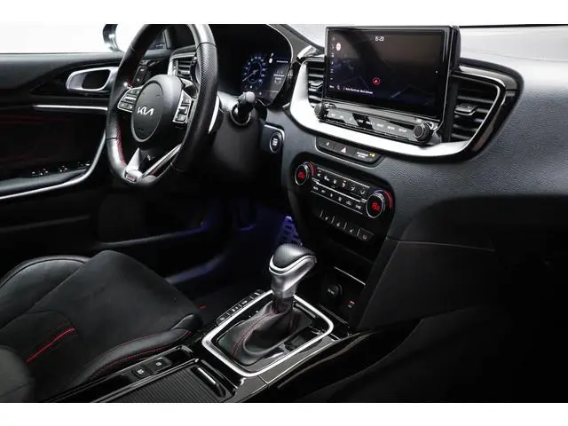 Kia ProCeed 1.6 T-GDi GT | PANORAMADAK | STUURVERWARMING | DAB | APPLE |