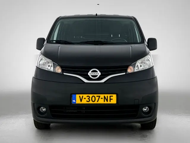 Nissan NV200