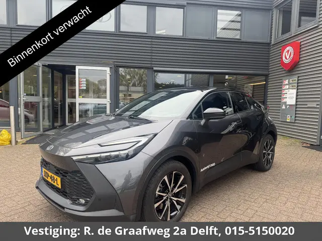 Toyota C-HR 2.0 Plug-in Hybrid 220 Dynamic | Stuur-/ & Stoelverwarming | Dodehoek detectie | Elektri...