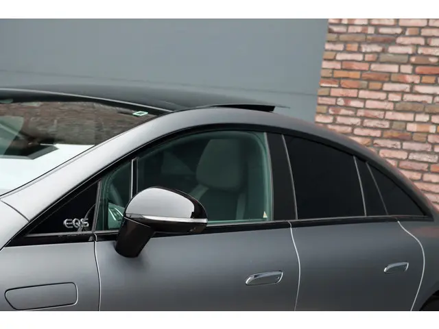 Mercedes-Benz EQS