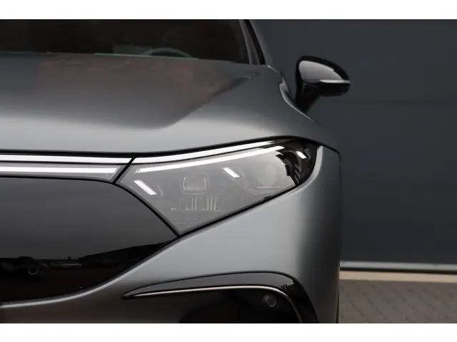 Mercedes-Benz EQS