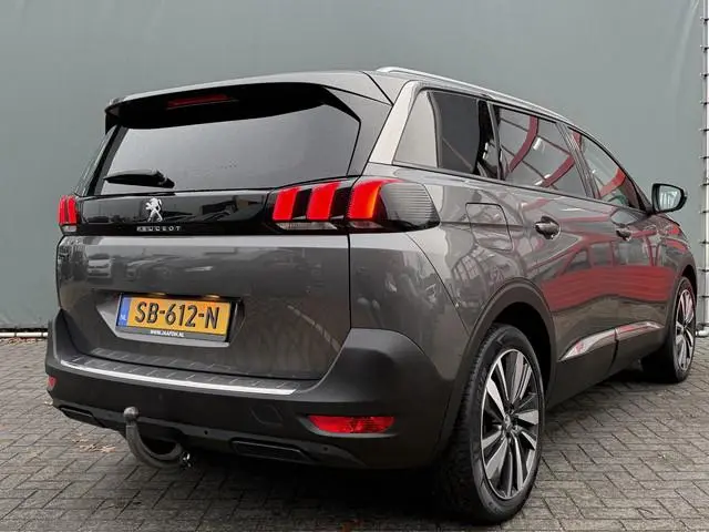 Peugeot 5008 BWJ 2018 1.2 PureTech 131 PK Allure TREKHAAK | NAVI | CLIMA | CRUISE | HALF LEDER | CAR...
