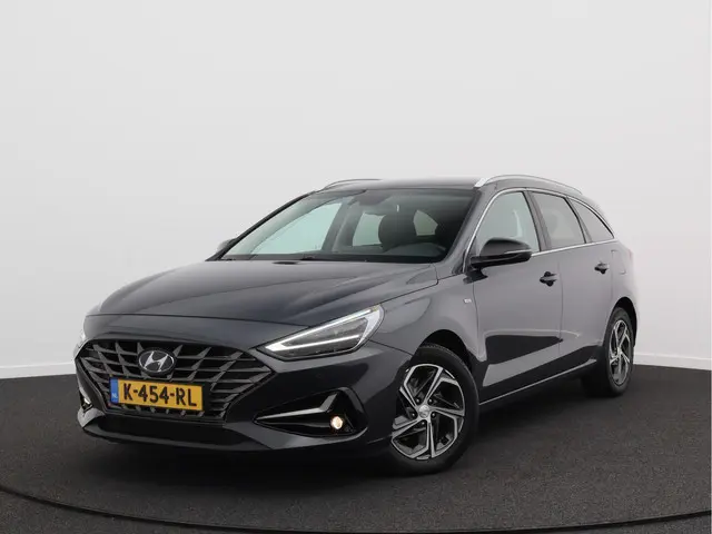 Hyundai i30 Wagon 1.5 T-GDi MHEV Premium/ automaat/ compleet!