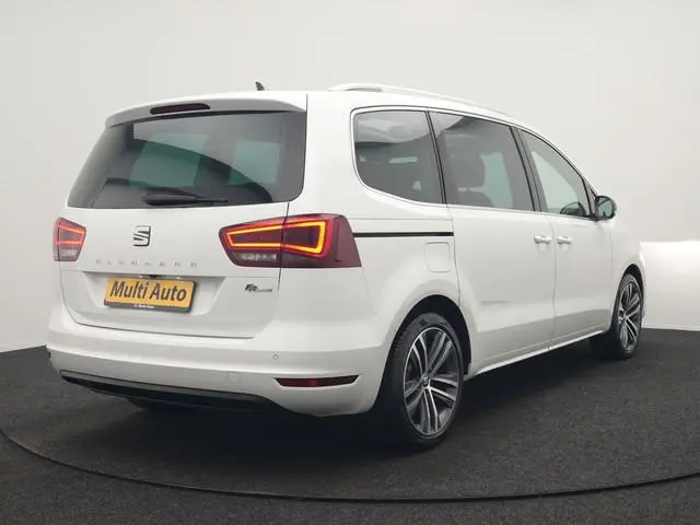 SEAT Alhambra 1.4 TSI FR  150pk DSG 7 Persoons | Trekhaak Af Fabriek | Panodak | Camera | Keyless |...