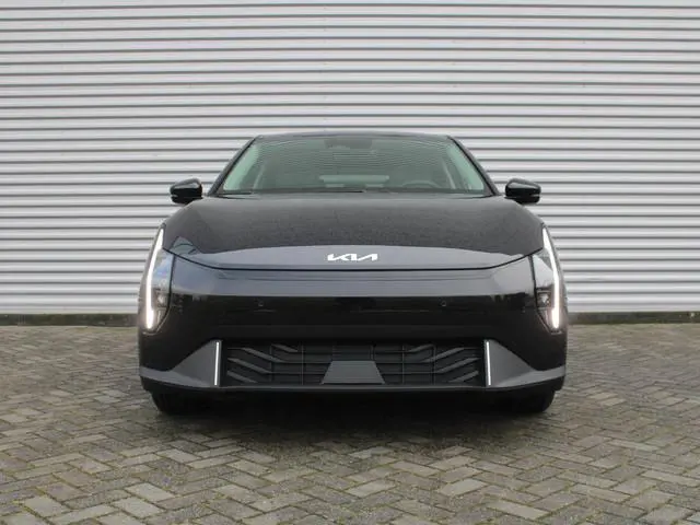 Kia EV4 Plus Advanced 58.3 kWh | Nieuw | Direct leverbaar | Actieradius tot 425 km (WLTP) | 18% bijt...