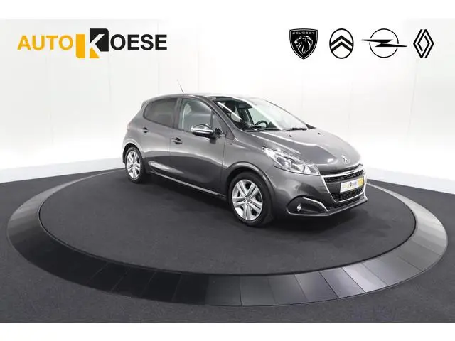 Peugeot 208 PureTech 82 Signature | Parkeersensoren | Apple Carplay | Navigatie
