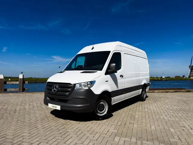 Mercedes-Benz eSprinter 314 L2 Pro 56kWh | 270° openslaande achterdeuren | Achteruitrijcamera | Snel...