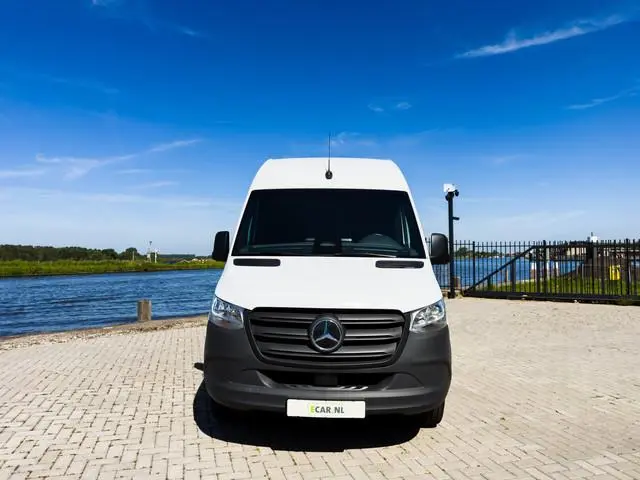 Mercedes-Benz eSprinter 314 L2 Pro 56kWh | 270° openslaande achterdeuren | Achteruitrijcamera | Snel...