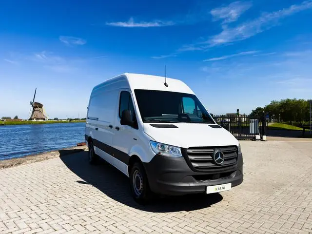 Mercedes-Benz eSprinter 314 L2 Pro 56kWh | 270° openslaande achterdeuren | Achteruitrijcamera | Snel...