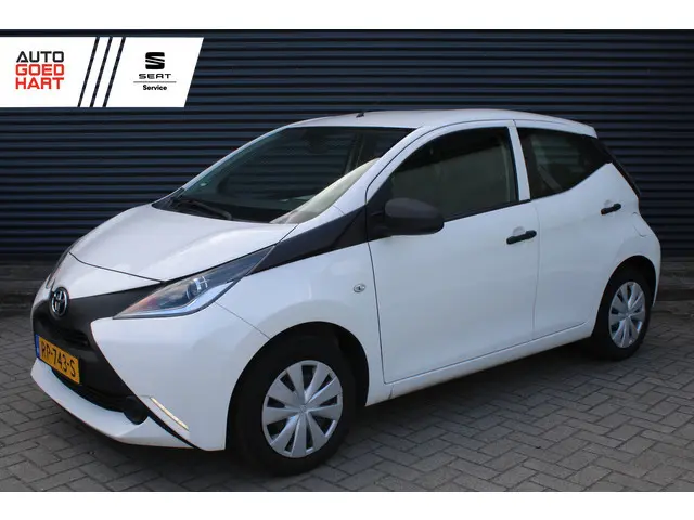 Toyota Aygo 1.0 VVT-i x-fun Airco Bluetooth NAP