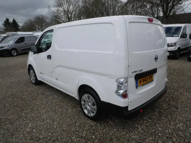 Nissan NV200