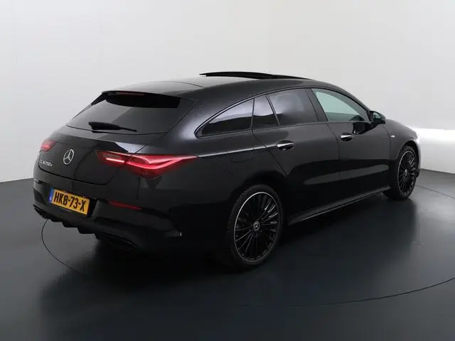 Mercedes-Benz CLA-klasse Shooting Brake 250 e AMG line | Pano HUD Memory Multibeam Sound