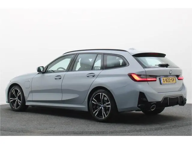 BMW 3-serie Touring 320e M Sport Leder/Alcantara, Virtual Cockpit, LED, Elek. trekhaak, Apple Carpla...