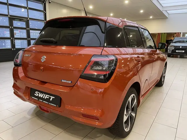 Suzuki Swift 1.2 Style Smart Hybride [ 10JAAR GARANTIE I CARPLAY | ACC
