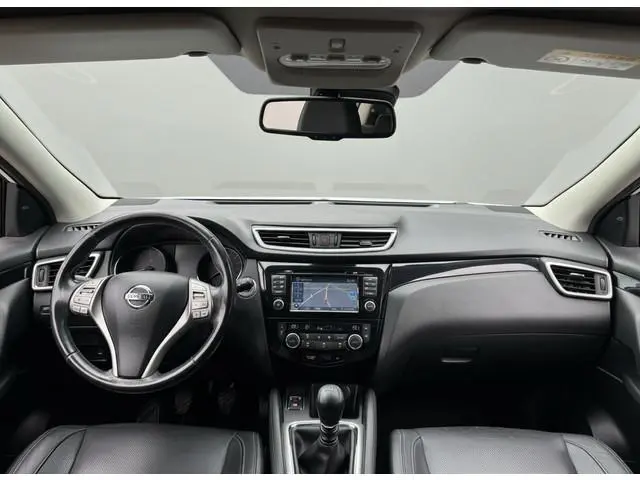 Nissan Qashqai 1.2 116PK TEKNA TREKHAAK/LEDER/CAMERA/PANORAMADAK