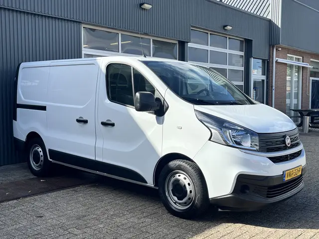 Fiat Talento 2.0 MultiJet L1H1 146pk Airco Cruise controle Trekhaak 2000kg trekgewicht Schuifdeur Pa...