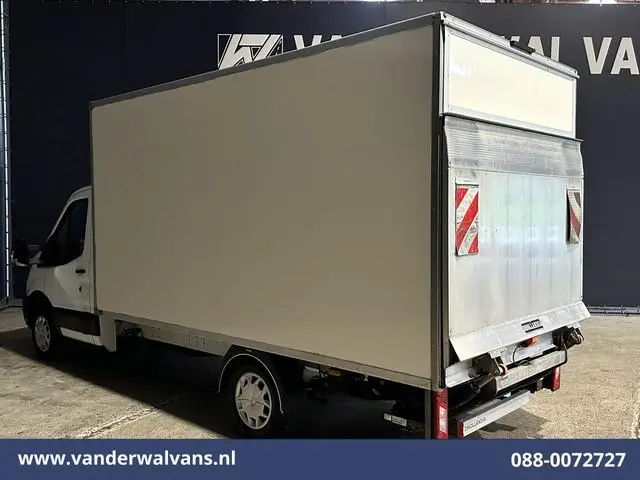 Ford Transit 2.0 TDCI 160pk Bakwagen Laadklep Euro6 Airco | Cruisecontrol | Verwarmde Voorruit Bijri...