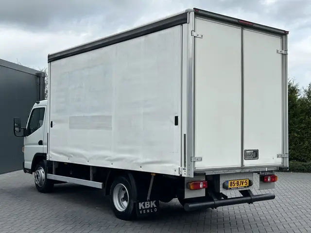 FUSO Canter