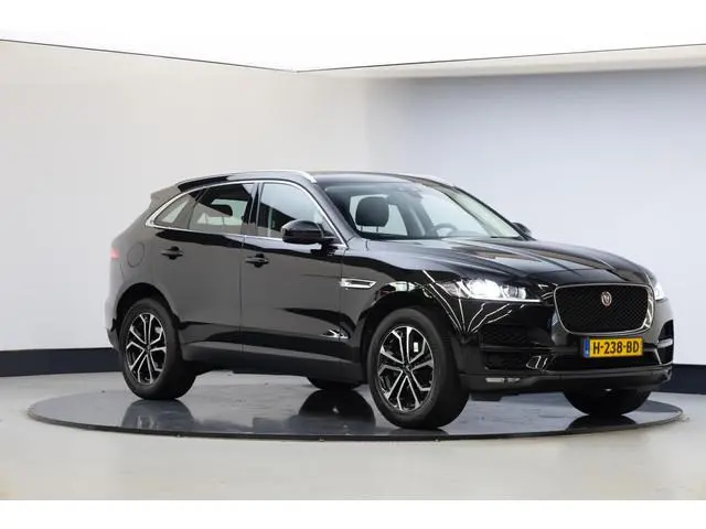 Jaguar F-PACE 2.0t AWD Premium Edition