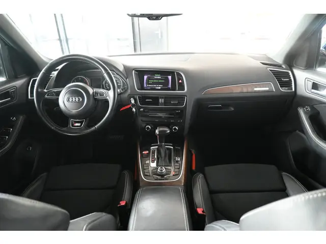 Audi Q5 3.0 TDI quattro S-line Clima Cruise control Navigatie LED 1e Eigenaar Inruil mogelijk
