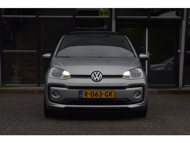 Volkswagen Up! 1.0 TSI BMT cross up! Airco Pano Stoelverwarming BBD