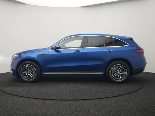 Mercedes-Benz EQC 400 4MATIC AMG Line 408pk INCL BTW | Trekhaak af Fabriek | Adaptive Cruise | 360 C...