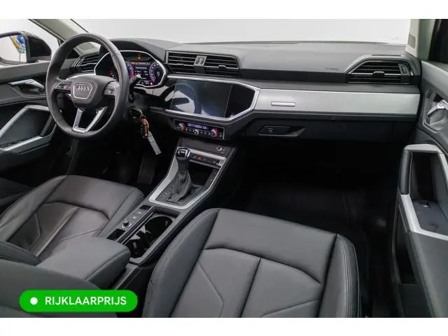 Audi Q3 Sportback 35 TFSI Edition 150 PK | NL Auto | Panoramadak | Leer | 360 camera | El. achterkle...