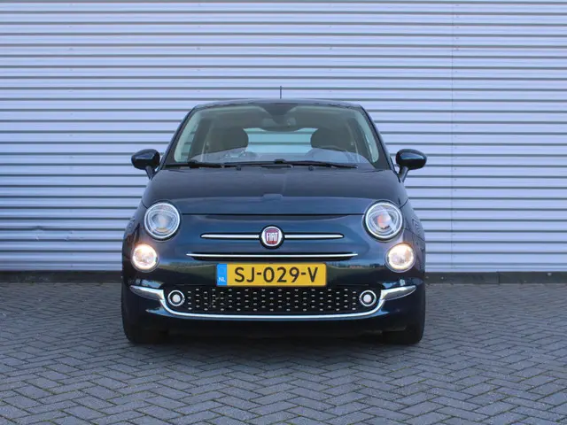 Fiat 500 0.9 TwinAir Turbo Lounge | Panoramadak | 16" LM | Navi | PDC | Cruise | Clima |