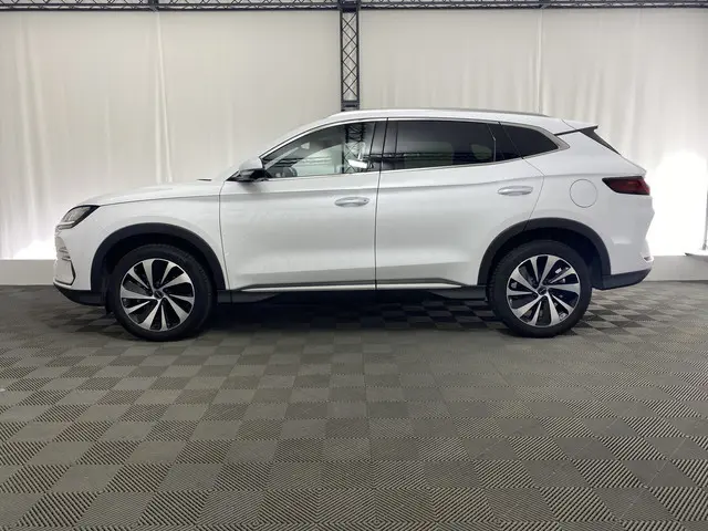 BYD SEAL U