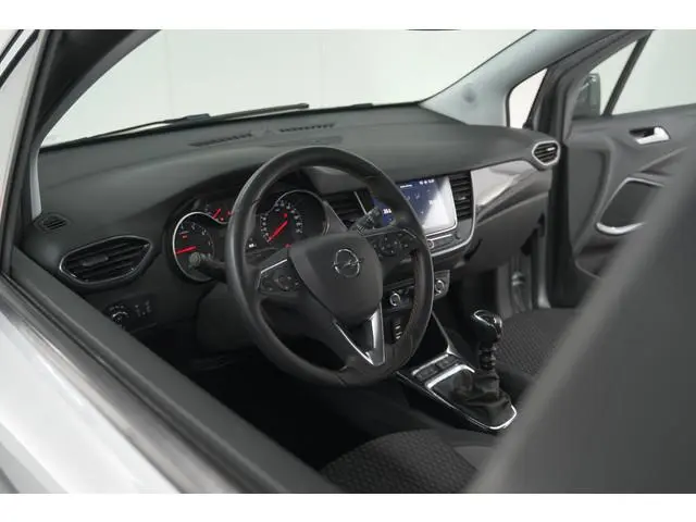 Opel Crossland X 130 Turbo Innovation | Camera | Dodehoekdetectie | Apple Carplay | Navigatie