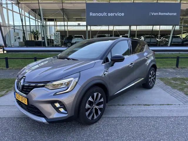 Renault Captur 1.3 TCe 140PK / Automaat /