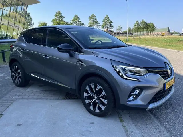 Renault Captur 1.3 TCe 140PK / Automaat /