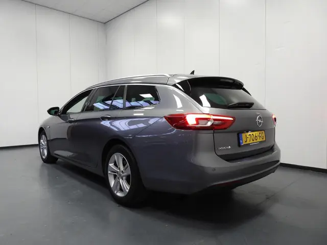 Opel Insignia Sports Tourer 1.5 Turbo Business Executive NAVI/CAMERA/WINTERPACK/17"LMV!