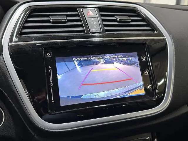 Suzuki S-Cross