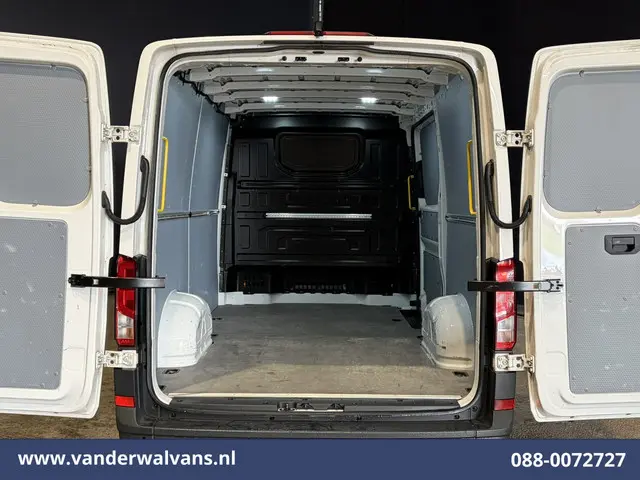 Volkswagen Crafter 2.0 TDI 141pk L3H2 L2H1 Euro6 Airco | Stoelverwarming | Parkeersensoren Bijrijder...