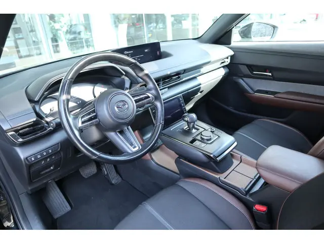 Mazda MX-30 e-SkyActiv 145 Luxury 36 kWh SoH 93% Camera / Schuif-kanteldak / Bose / Navi / Clima / C...