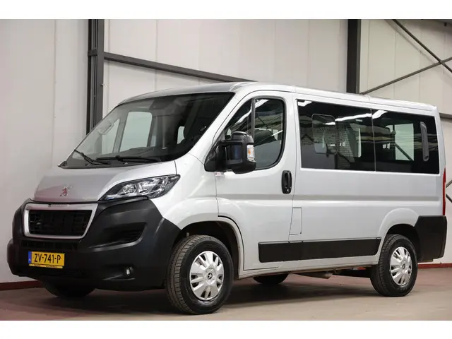 Peugeot Boxer 2.2 BlueHDI 9 Persoons Personenvervoer