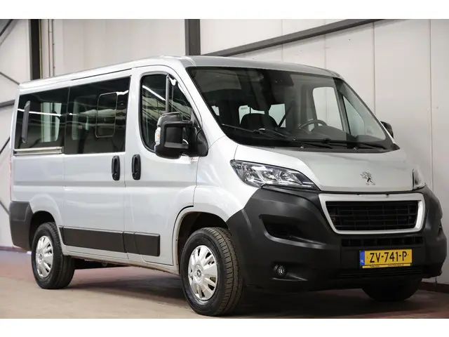 Peugeot Boxer 2.2 BlueHDI 9 Persoons Personenvervoer
